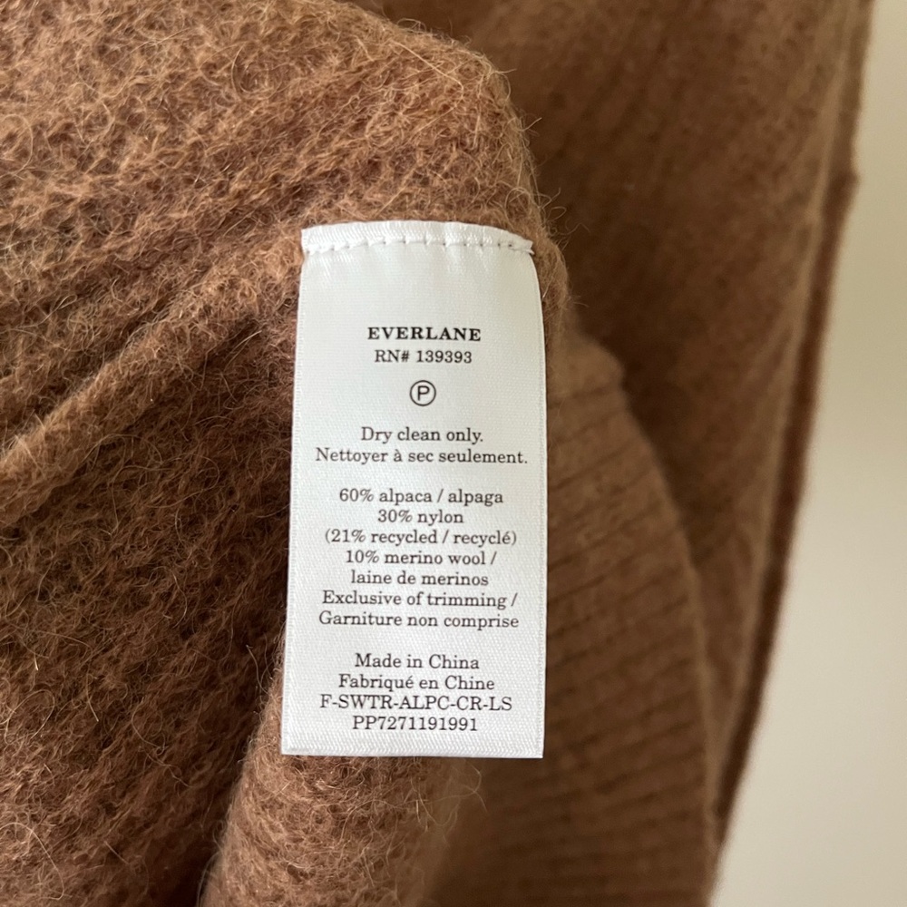 Everlane | The Cocoon Crew in Alpaca - Picture 5 of 5